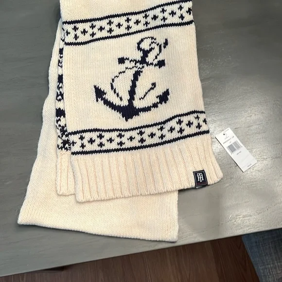 Anchor scarf - Picture 1 of 2